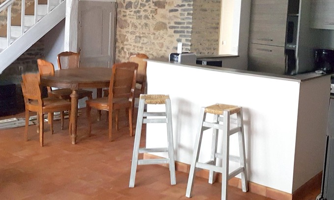 La Porcherie House | Homerez - House for 4 ppl. with shared pool, garden and terrace at La Porcherie