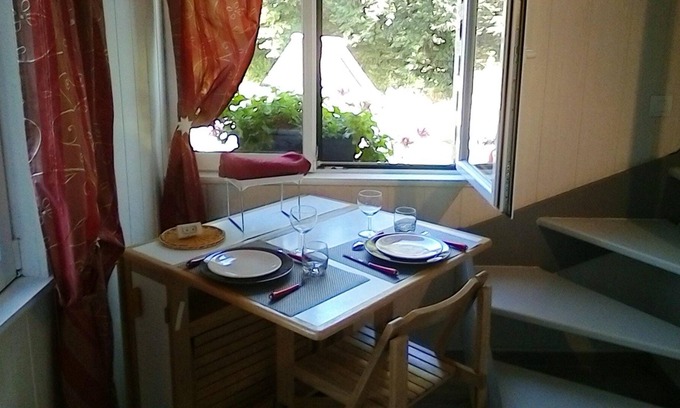 Les Authieux-Papion Apartment | Homerez - Nice appartement for 2 ppl. with terrace at Les Authieux Papion