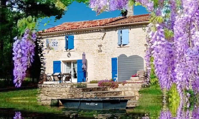 La Taillee Apartment | Homerez - Nice appartement for 6 ppl. with garden and terrace at La Taillée