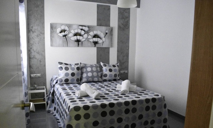 Distrito Noroeste Apartment | Homerez - Nice appartement for 5 ppl. at Córdoba