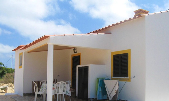 Cabeco de Aguia House | Homerez - Nice house 4 km away from the beach for 6 ppl. with terrace at Aljezur