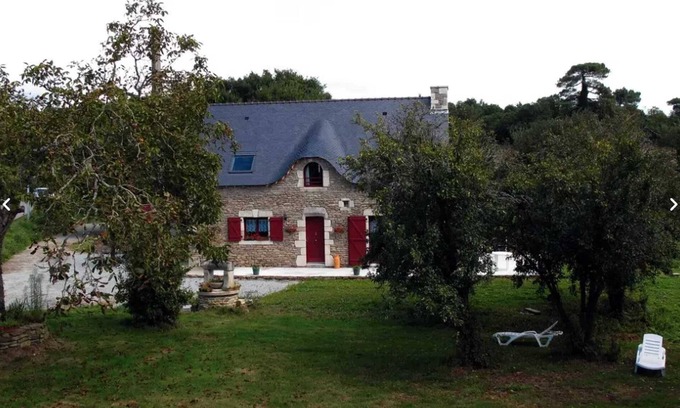 Inzinzac-Lochrist House | Homerez - Spacious house near Lorient with large garden.