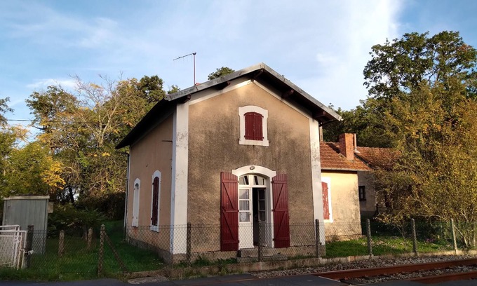Lathus-Saint-Remy House | Homerez - Spacious house for 7 ppl. at Lathus-Saint-Rémy