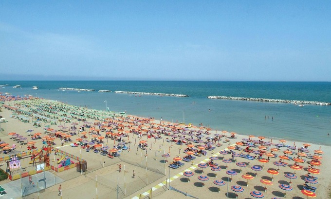 Viserbella Apartment | Homerez - Studio in Rimini, parking, bikes