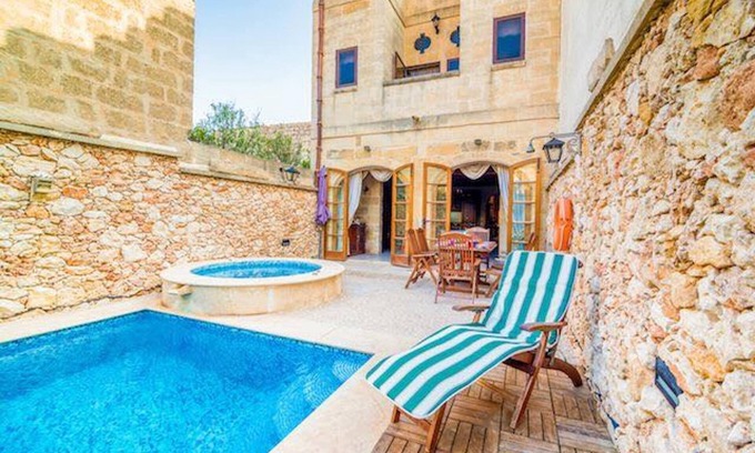 Nadur Villa | Homerez - Villa in In-Nadur with pool.