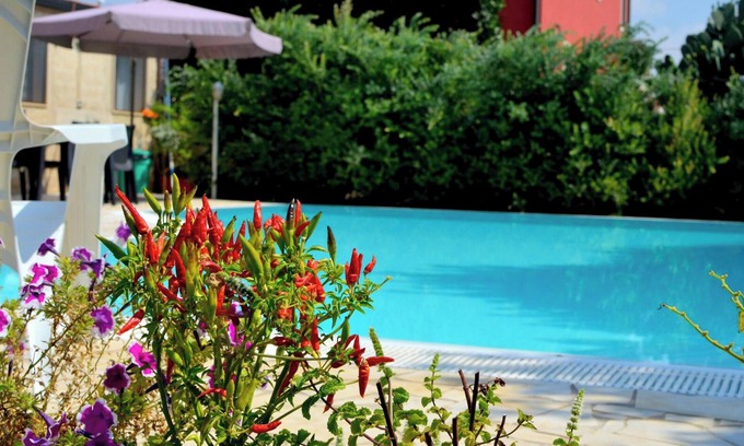 Ragusa Villa | Homerez - Villa in Ragusa with Pool 50m²