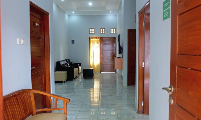 Depok House | Homestay Maguwoharjo By Simply Homy