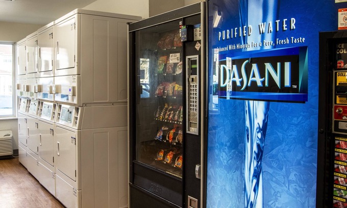 Salem Hotel | HomeTowne Studios by Red Roof Salem, OR