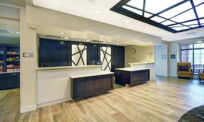 Gateway Hotel | Homewood Suites by Hilton Denver Int'l Airport