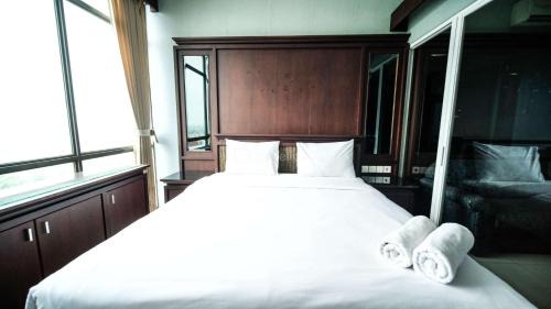 Surabaya Apartment | Homey 1BR Apartment at Aryaduta Residence Surabaya By Travelio
