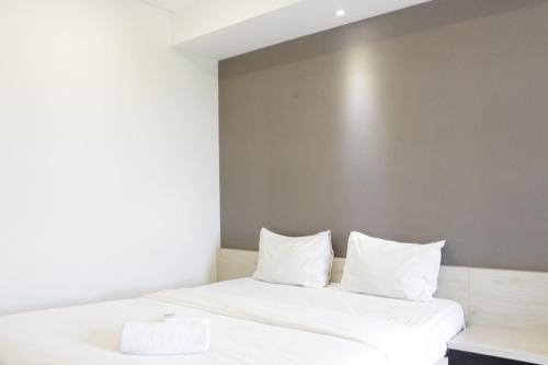 Hegarmanah Apartment | Homey 2BR Apartment at Parahyangan Residence near Parahyangan University By Travelio