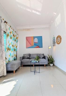 Gubeng House | Homey Guesthouse Kertajaya (Syariah)