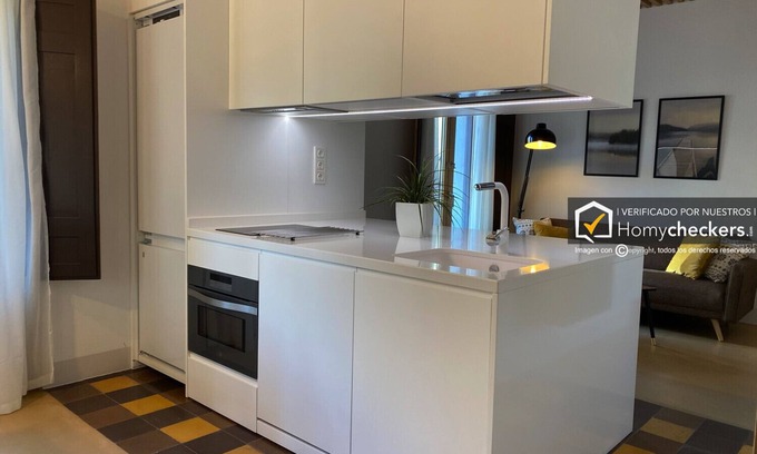 Centro Apartment | HomyAT POETA IGLESIAS | 1 |