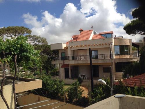 Jezzine House | Honey Guesthouse