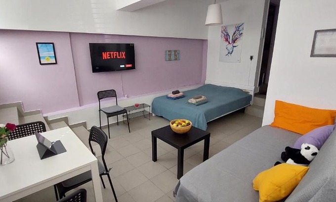 Rafina-Pikermi Apartment | HoneyBee 1 - Sunny Studio in the center of Rafina