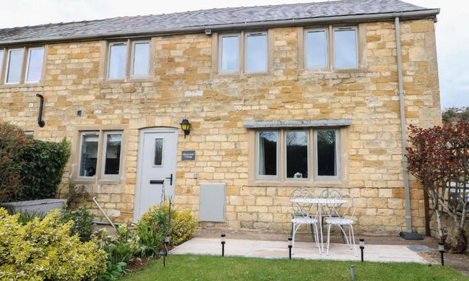 Moreton-in-Marsh House | Honeystone Cottage, MORETON IN MARSH