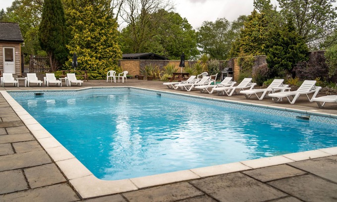 Cenarth Ski Chalet | Honeysuckle Lodge set in a Beautiful 24 acre Woodland Holiday Park