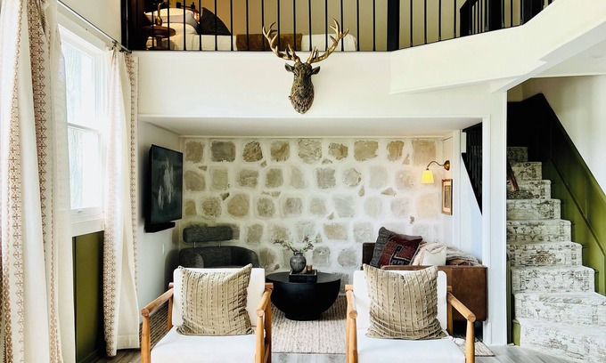 Port Matilda Cabin | HOOTING HAUS - HOT TUB - FIRE PIT - CABIN RETREAT