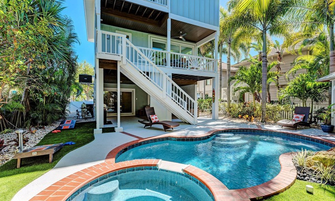 Anna Maria House | Hop, Skip and a Beach - 4Bed Pool Home in Anna Maria City - By Island Real Estat