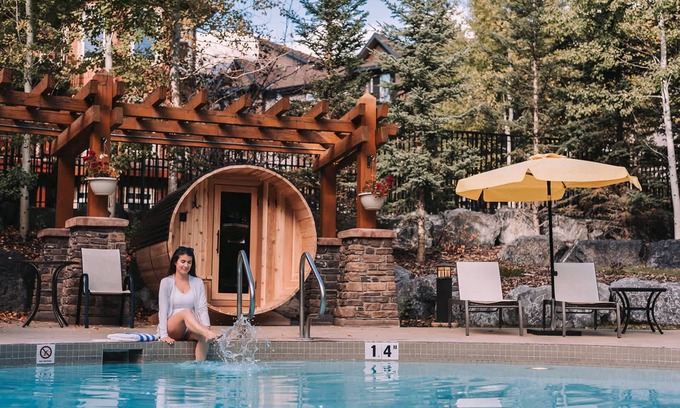 Canmore Condo | Hope Peak Hydeaway at Stoneridge