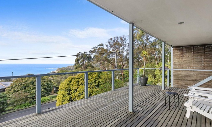 Lorne House | Hopetoun Views - Views and Spa for the Whole Family