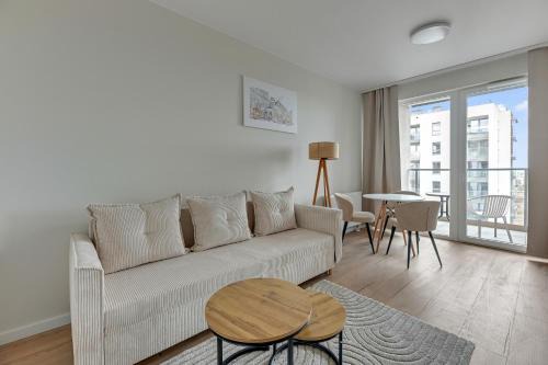 Nowy Port Apartment | Horizon 162 - Sea View by Grand Apartments