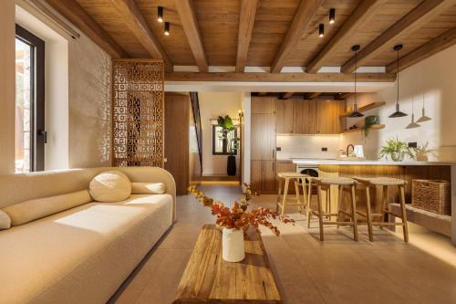Askos Villa | Horizon Stone House