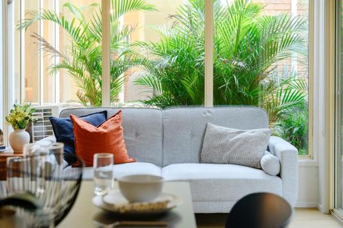 Hornsby House | Hornsby Stay Near Station & Shops