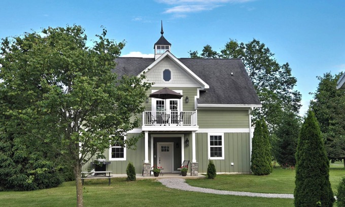 Paris House | Horse farm in the Kentucky Bluegrass!nn