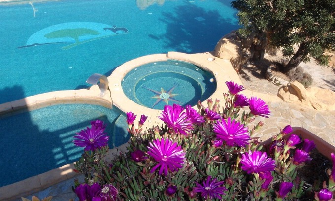 Vilanova I la Geltru Apartment | Horsefarm apartment: swimming pool, sea views, Wifi & airconditioning