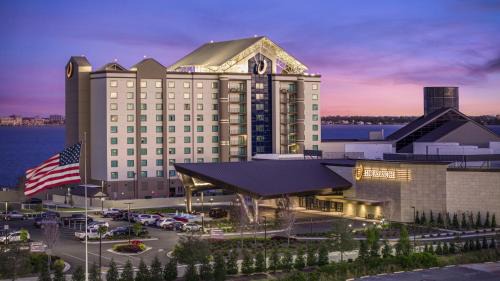 Westlake Resort | Horseshoe Lake Charles, A Caesars Destination