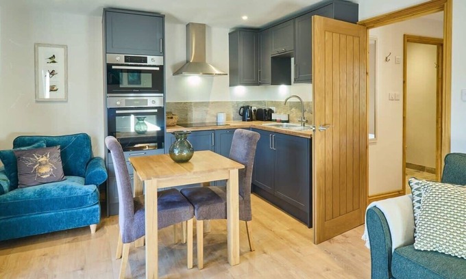 Aldington Ski Chalet | Host & Stay | Willow Barn
