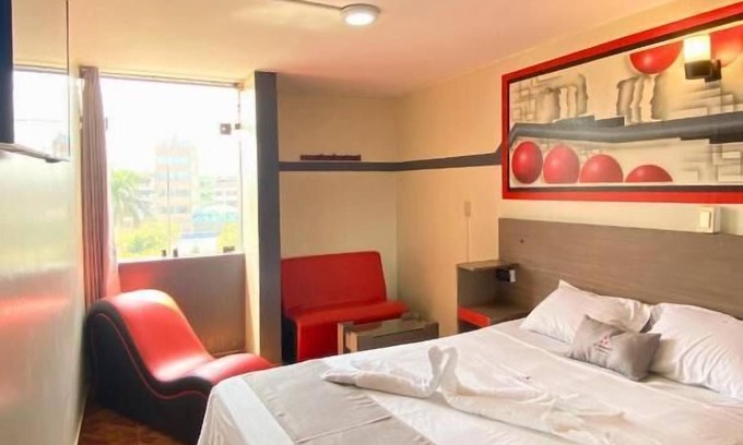 Distrito de Comas Hotel | HOSTAL BERMUDAS