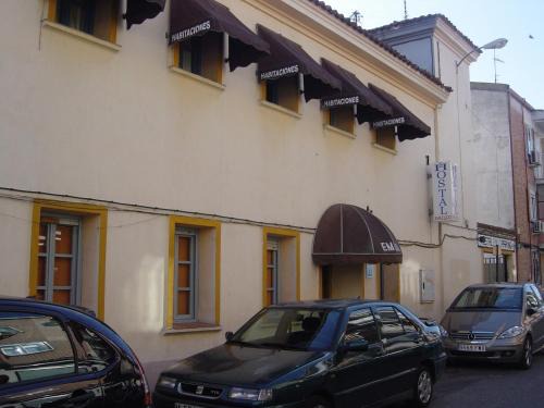 Barajas House | Hostal Emilio Barajas