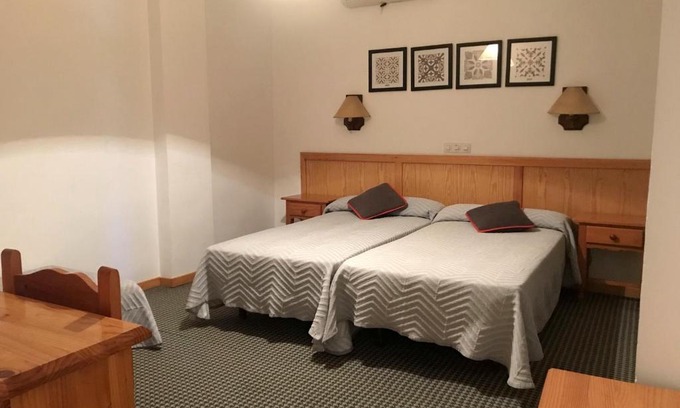 Espirdo House | HOSTAL LA POSADA