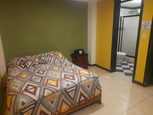 Calderon House | Hostal Piamonte