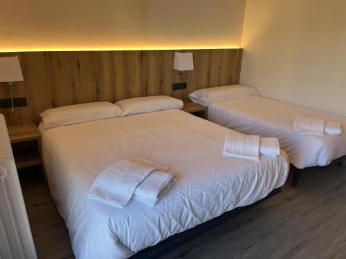 Sant Pau de Seguries Hotel | Hostal Restaurant Can Barala