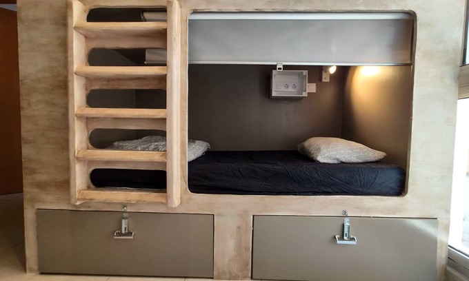 Sants-Badal Hostel | Hostel ∙ 8 guests