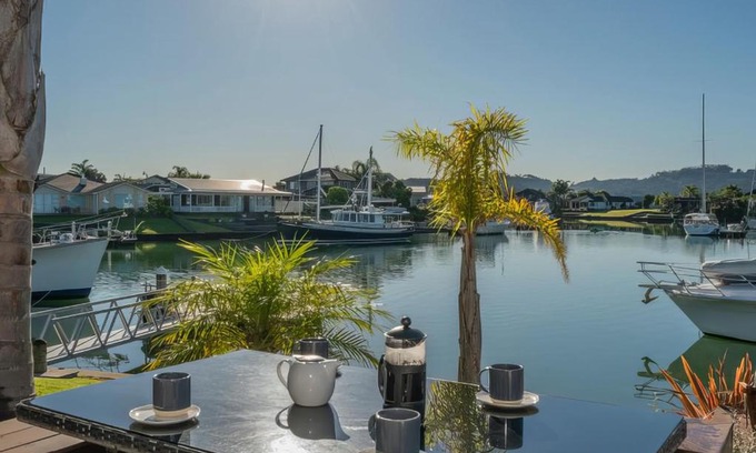 Whitianga House | Hosts on the Coast Boost Morale on the Canal