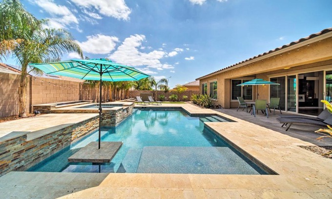 Surprise Farms House | Hot Tub and Putting Green Home in Surprise