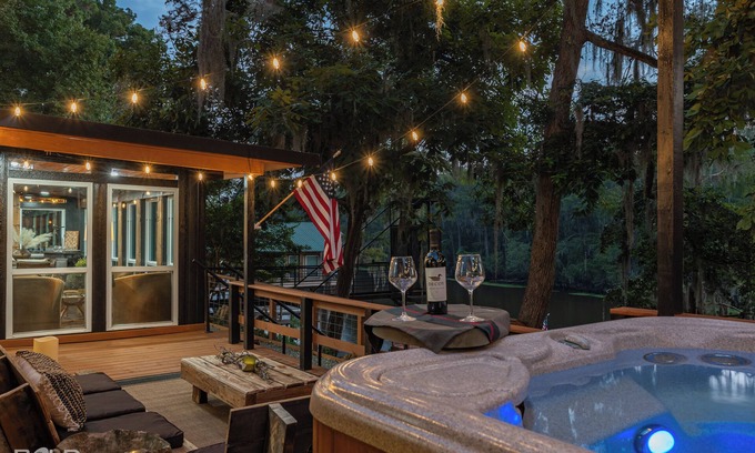 Jefferson Cabin | Hot Tub at The Whiskey Barrel, Waterfront, Pickleball & Game Room