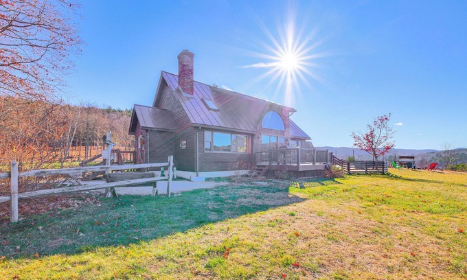 Springfield House | Hot Tub, Fire Pit & Grill: Remote Springfield Home