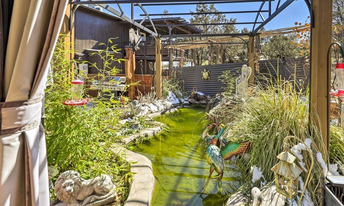 Payson Cottage | Hot Tub & Fire Pit: Pet-friendly Home in Payson