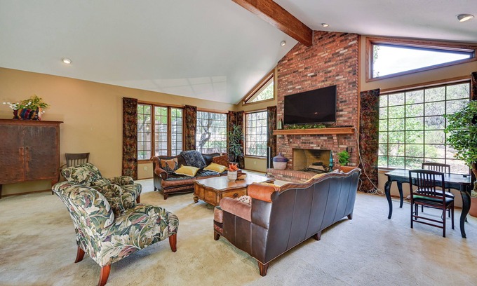 Payson House | Hot Tub + Games: Spacious Golf Retreat in Payson