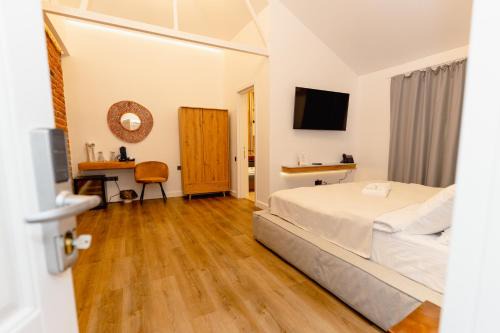 Dragasani House | Hotel 5 HILLS DRAGASANI