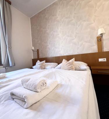 Litomerice Hotel | Hotel Apollon