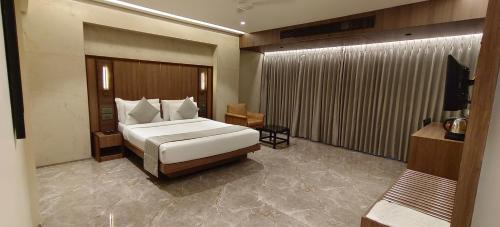 Mulund West Hotel | HOTEL ARCHANA RESIDENCY