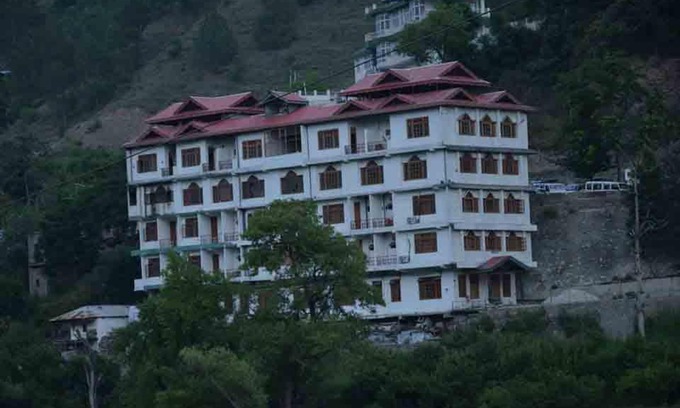Kumharsain Bed & Breakfast | Hotel Atul Regency Narkanda