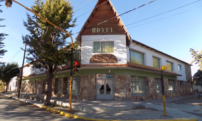 Perito Moreno Hotel | Hotel Belgrano