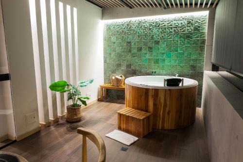 Quinta Paredes Hotel | Hotel Black Tower Premium